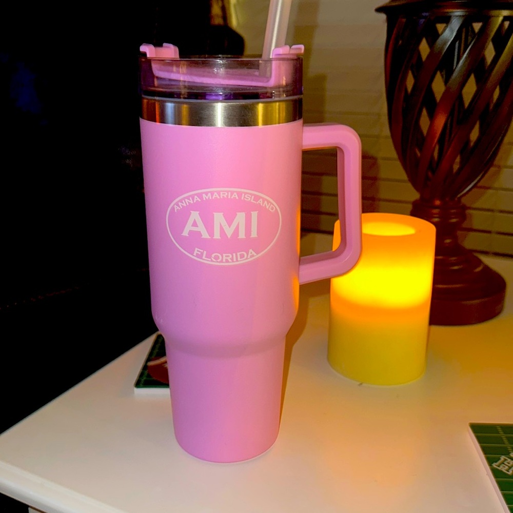Stanley like tumbler with lid and straw